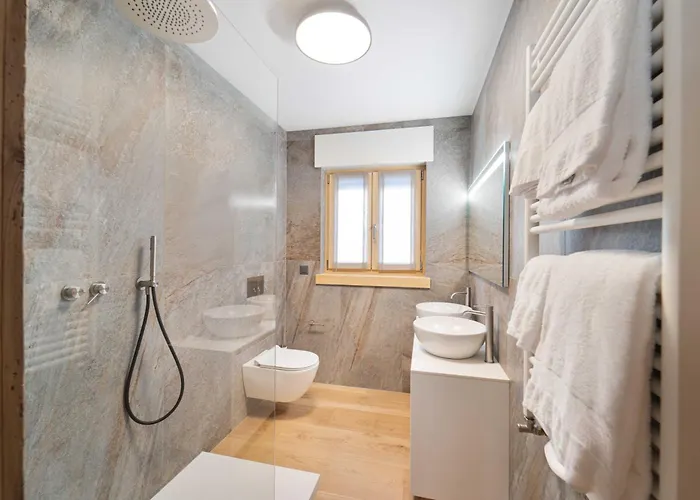 Luxury St Moritz * بونتريسنا